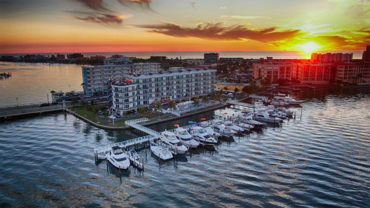 Fusion Resort Waterfront Suites 보물섬 외부 사진